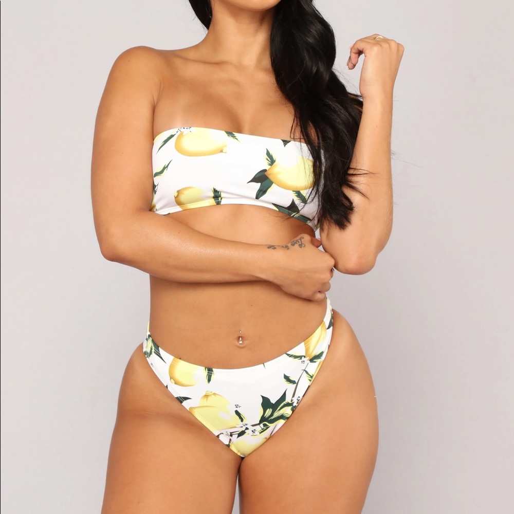 Lemonade stand bikini - Picture 6 of 7